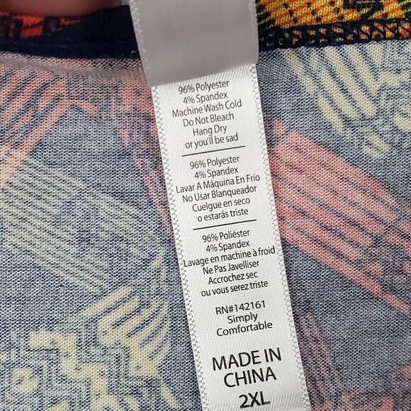LulaRoe Size 2XL SS Top - Picture 4 of 5